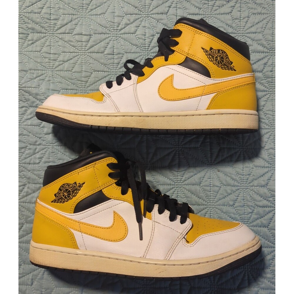 Nike Air Jordan 1 Mid University Gold/White/Black Men's 10. Sneakers 554724-170